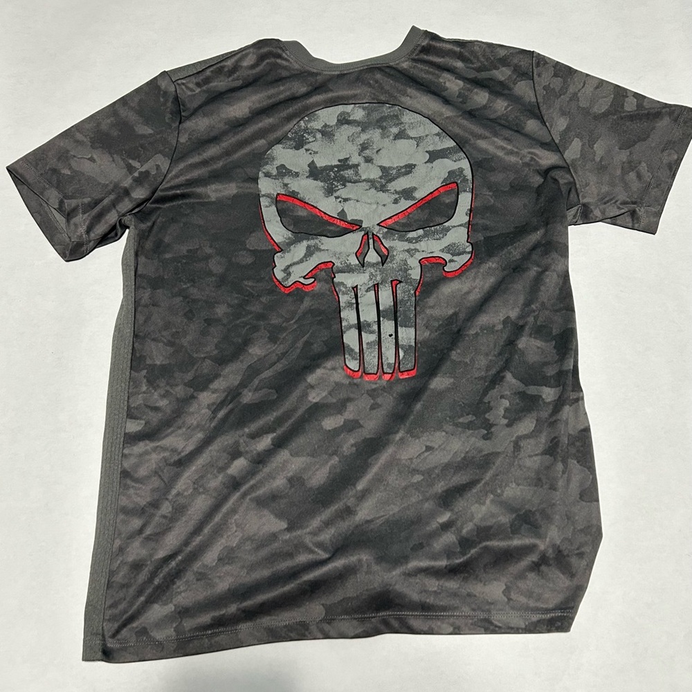Marvel Camo Punisher T Shirt - Men’s Large